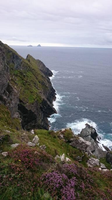 Skellig View Bluebell Rose & The Kerry Cliffs Appartement Portmagee Buitenkant foto