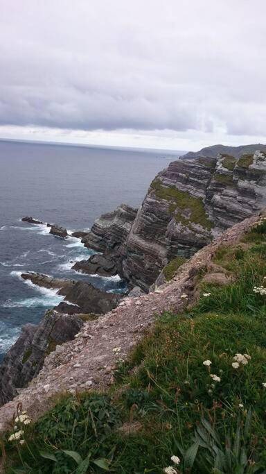 Skellig View Bluebell Rose & The Kerry Cliffs Appartement Portmagee Buitenkant foto