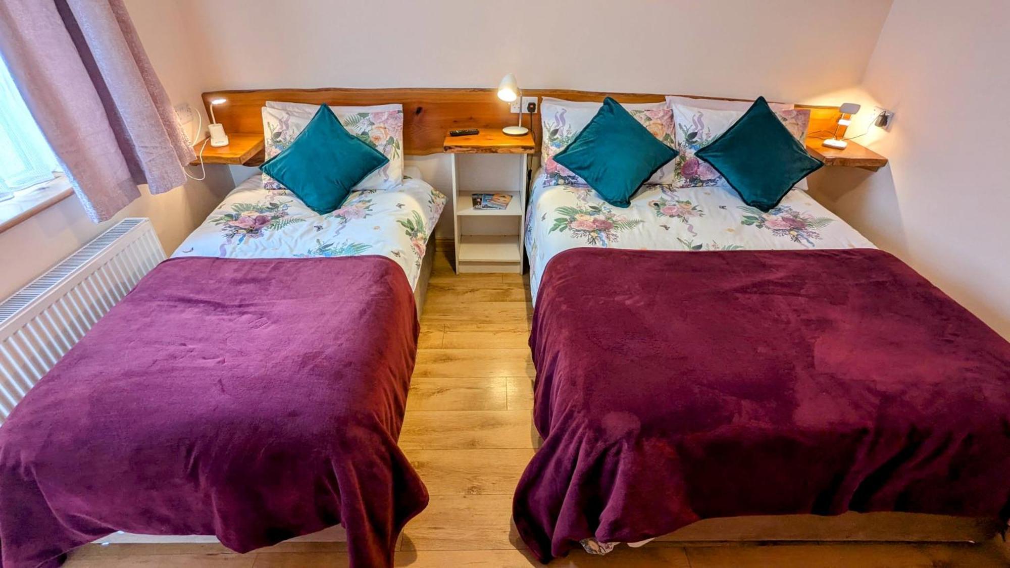 Skellig View Bluebell Rose & The Kerry Cliffs Appartement Portmagee Buitenkant foto